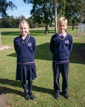 12 Girls Molly Mills