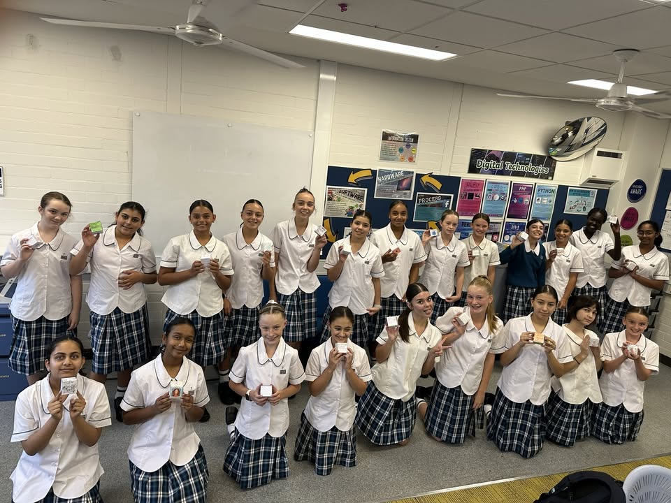 851986860269258_1487284673406137-1