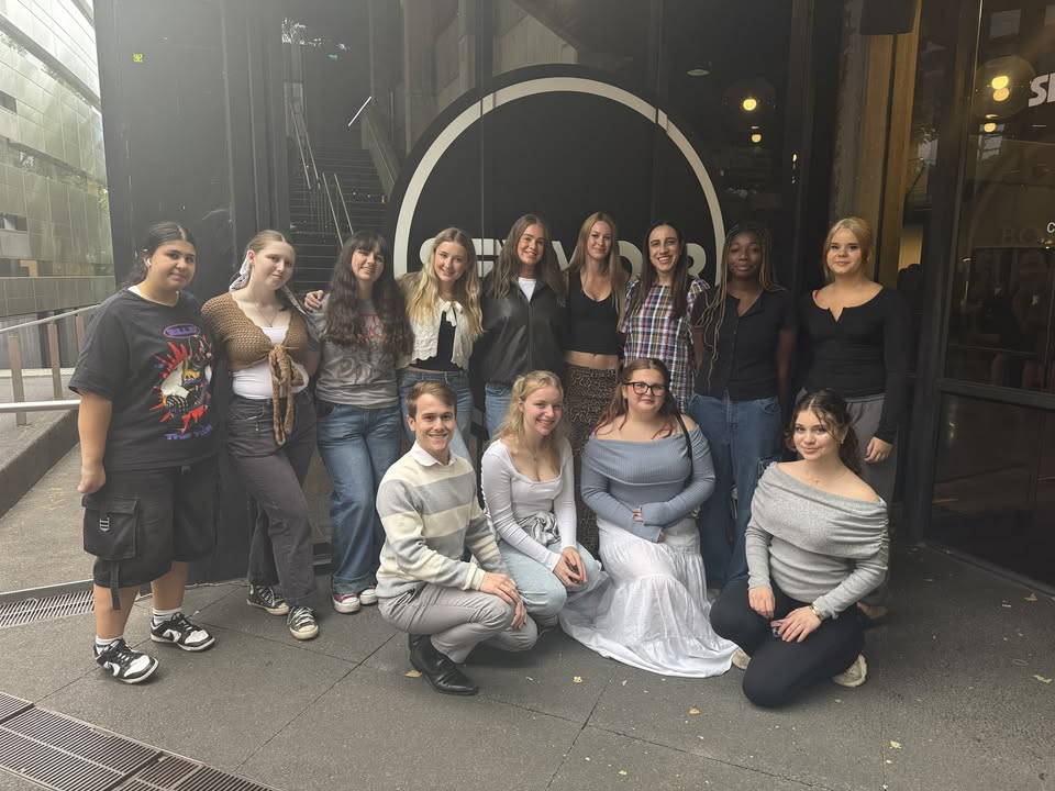 851986860269258_1498008655667072-1