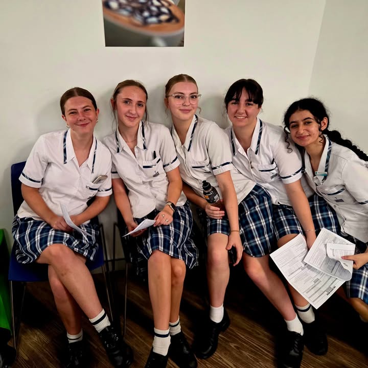 851986860269258_1504629525004985-1