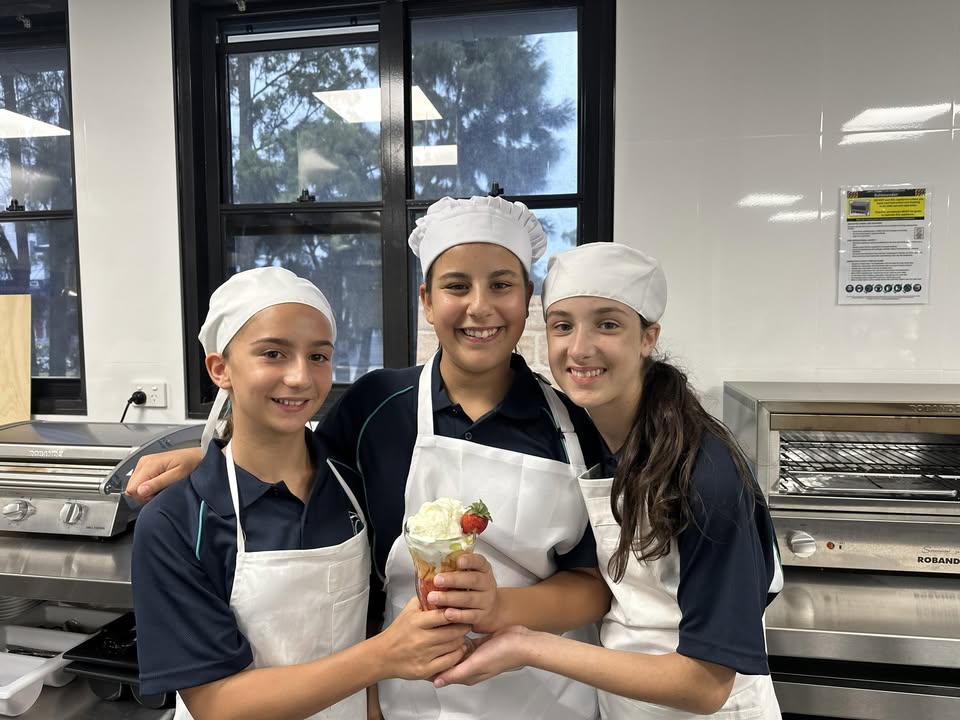 851986860269258_1512106397590631-1