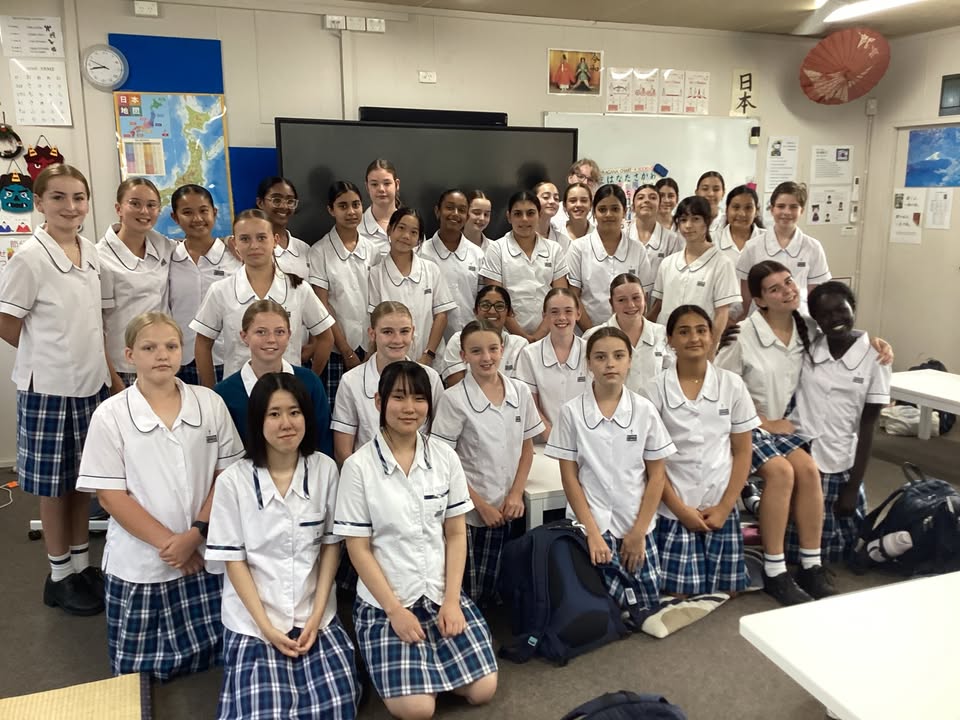 851986860269258_1512115534256384-1