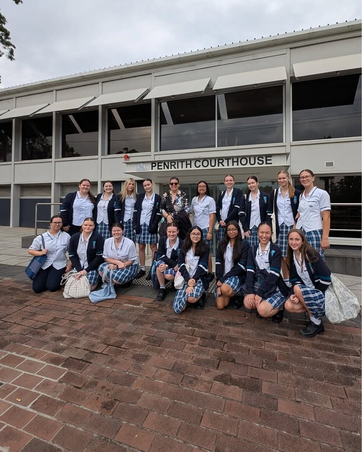 851986860269258_1516951443772793-1