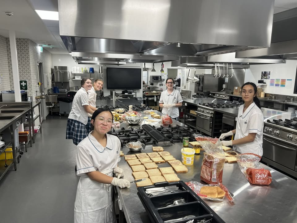 851986860269258_1524770052990932-1